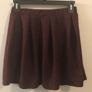 Patterned mini skirt